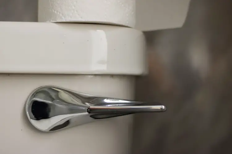 A toilet handle can usually be fixed but sometimes needs to be replaced and there are steps to follow.